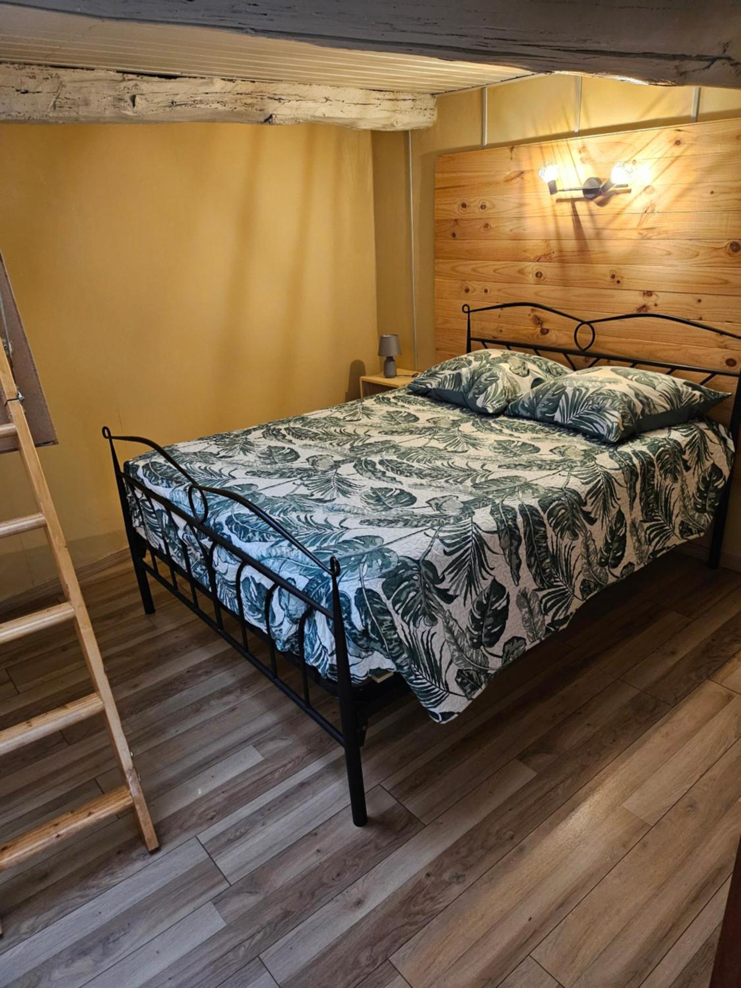 La Petite Maison Céreste Extérieur photo