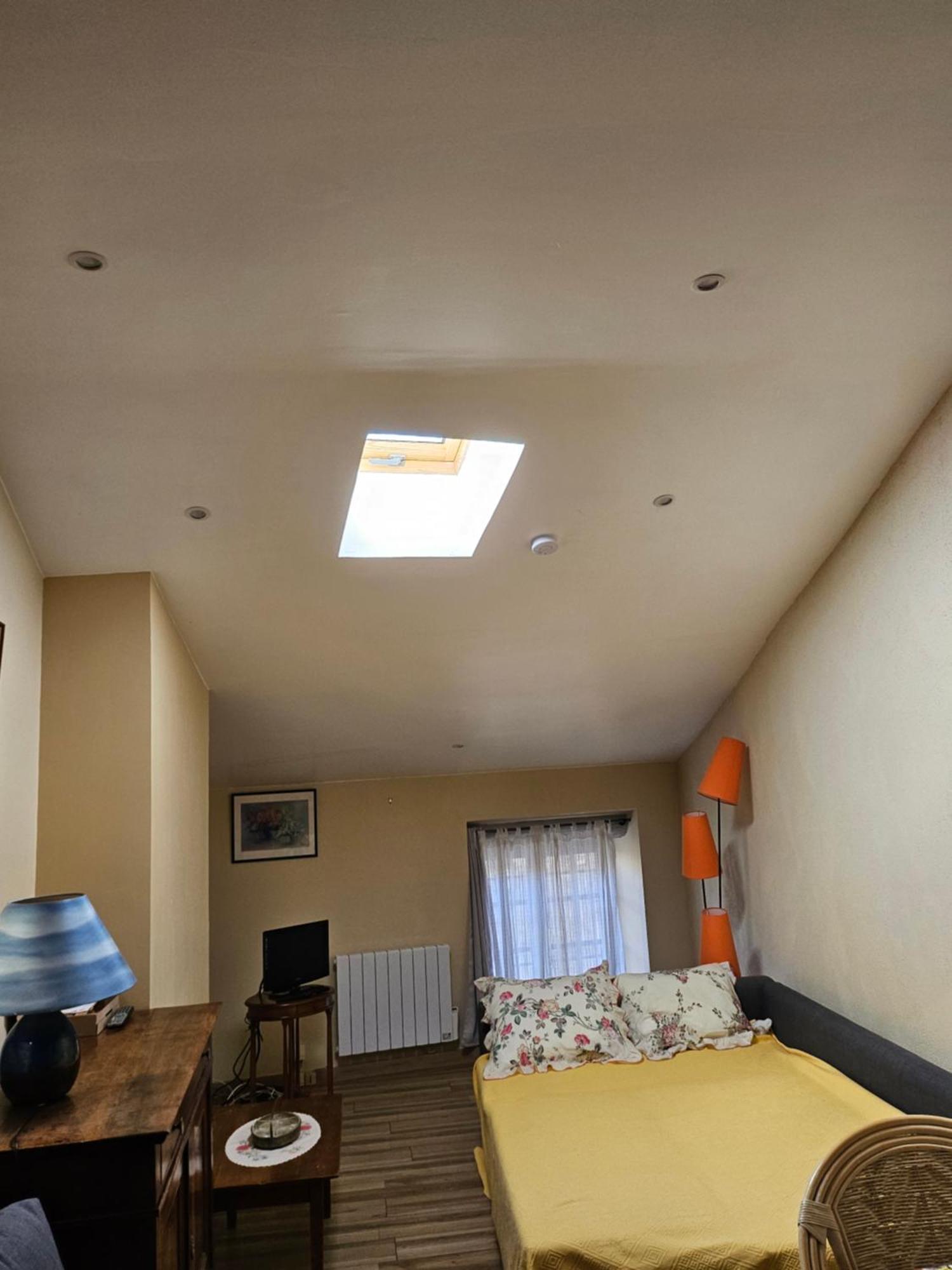 La Petite Maison Céreste Extérieur photo