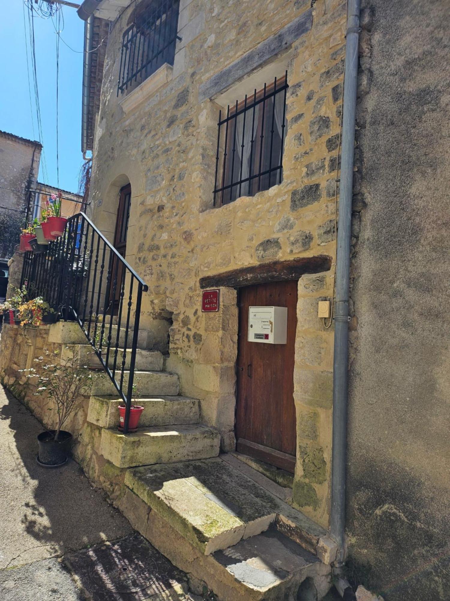 La Petite Maison Céreste Extérieur photo